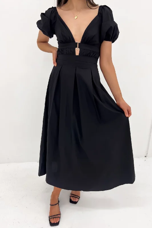 Brianna Maxi Dress Black Fashionable Maxi Dress with Fringe