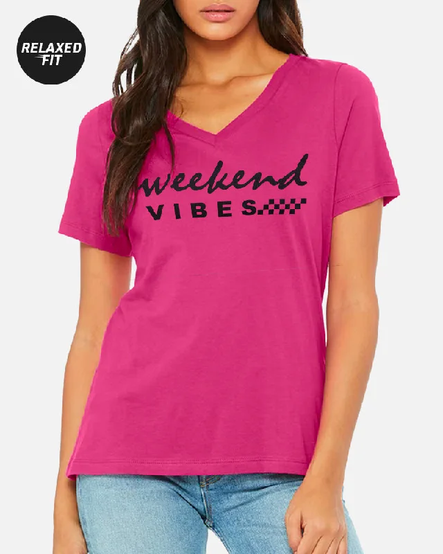 WOMENS WEEKEND VIBE V-NECK TEE - PINK Fleece Fabric Down Fabric Feather Fabric