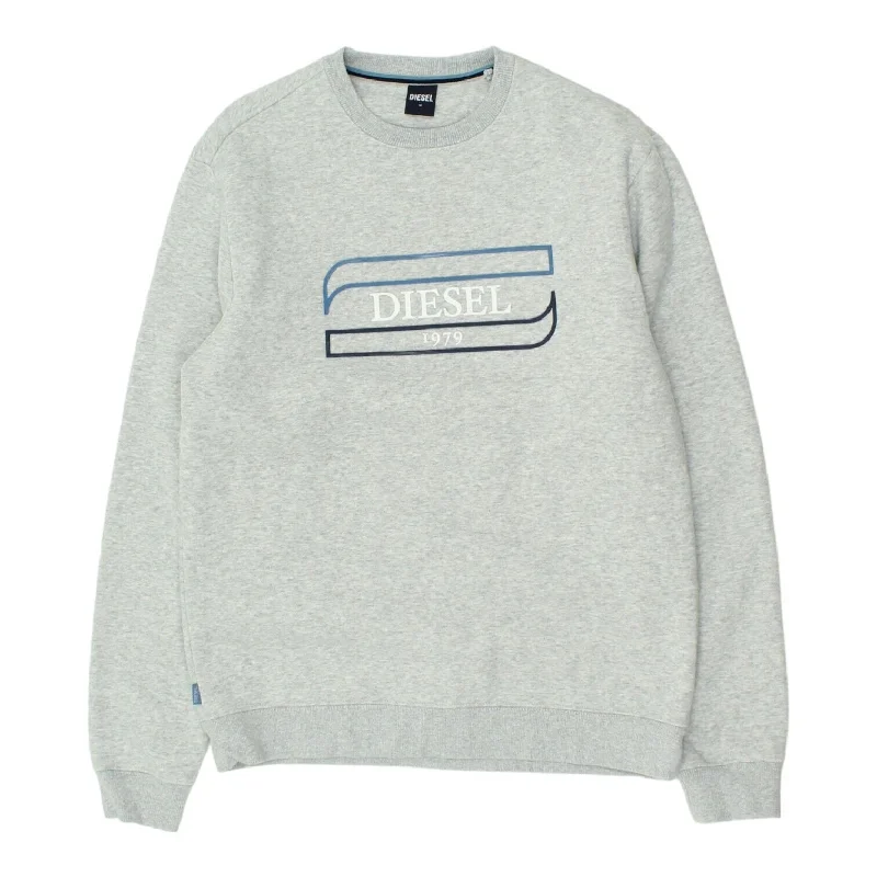 Diesel Mens Grey Spellout Logo Crew Neck Sweatshirt | Vintage Streetswear Jumper Hoodie with Pattern Geometric Abstract Diesel Mens Grey Spellout Logo Crew Neck Sweatshirt | Vintage Streetswear Jumper Hoodie with Pattern Geometric Abstract