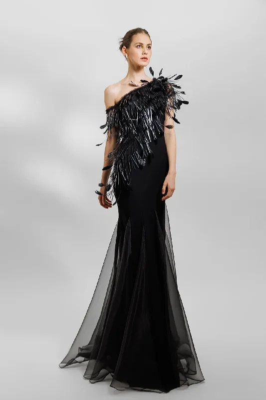 Asymmetrical neckline Mermaid dress with feathers