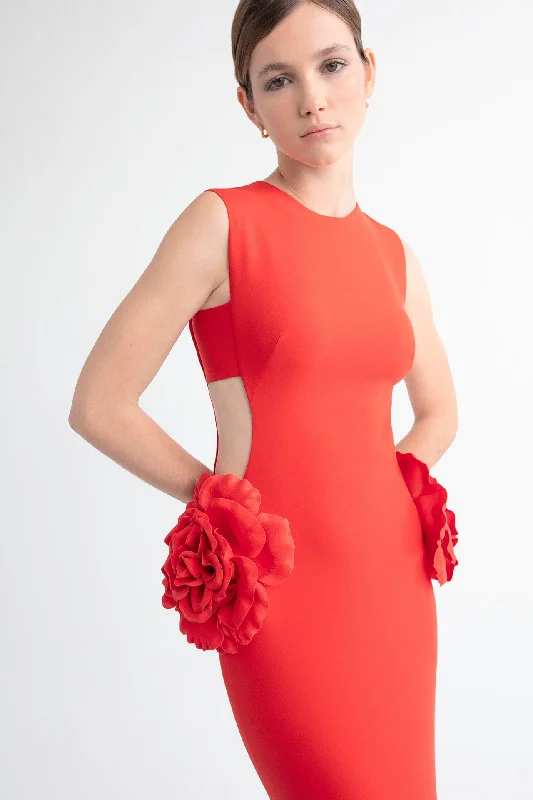 Column dress with cut-out sides and flowers