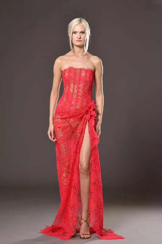 Corset guipure dress with high slit