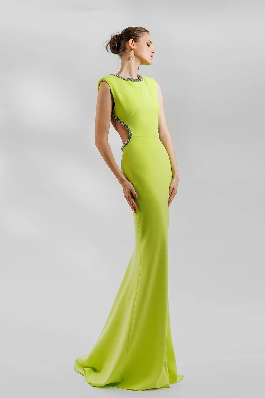 Trumpet silhouette crepe dress